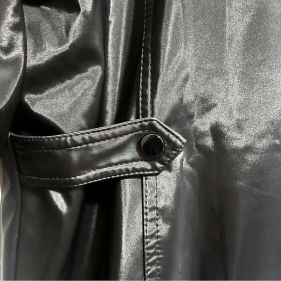 Outbrook Black Waterproof Jacket Adjustable Waist & Multiple Pockets Womens Sz L - Picture 7 of 12